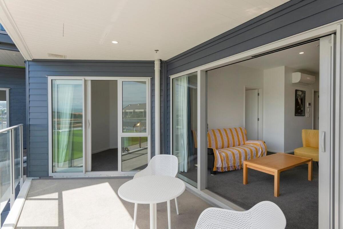Modern Apartment In Gisborne Cbd Exterior photo